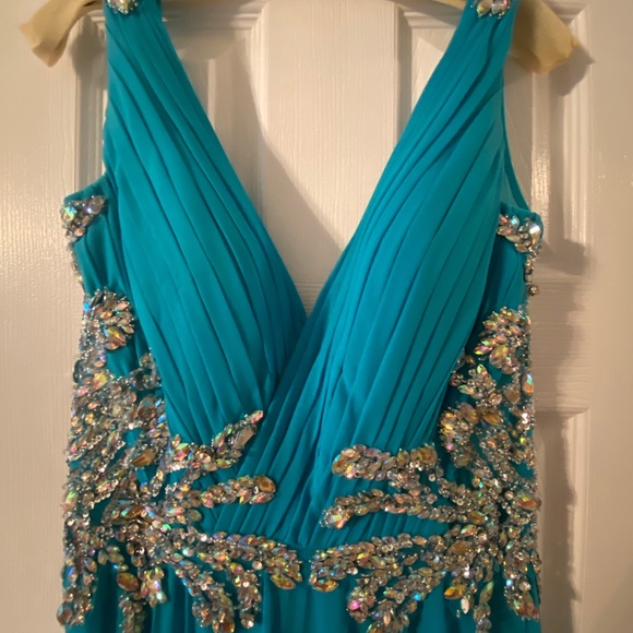 Jovani Teal Prom | Dress Size 12 | Worn Once | Dry Cleaned | Perfect Condition - Picture 6 of 7